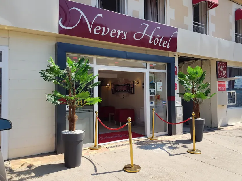 Nevers Hotel - Image 1