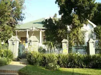 Nomndeni de la Changuion- Guest House - Image 1