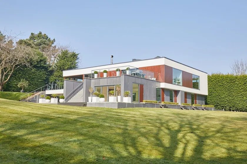 Host Stay Otterhill - Image 1