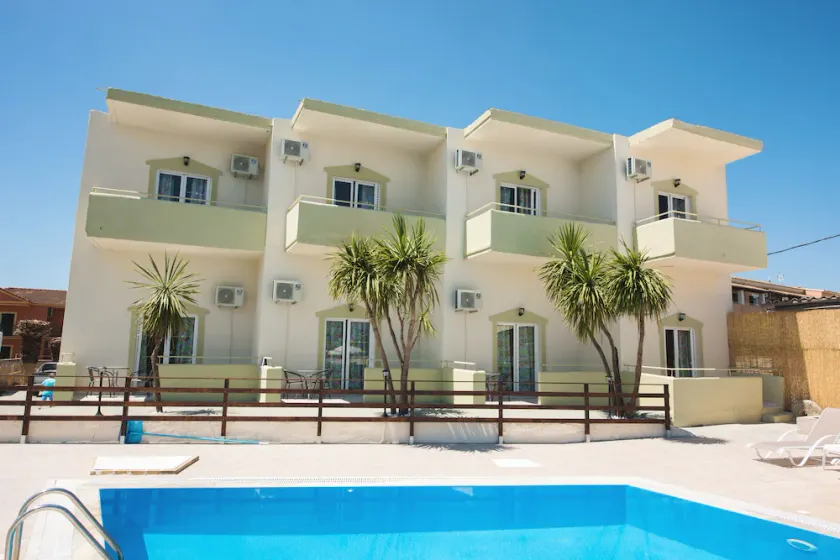 Sidari Inn Aparthotel - Image 1