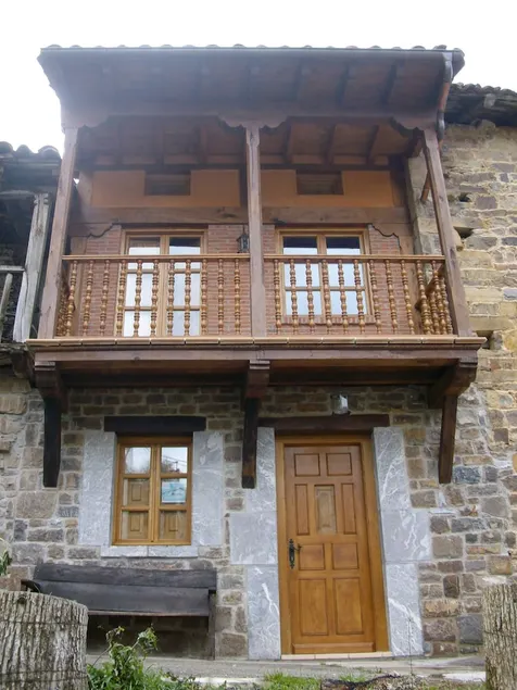 La Torre De Espinama - Image 1