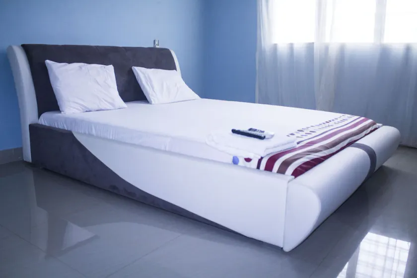 Adinkra Lodge - Image 1