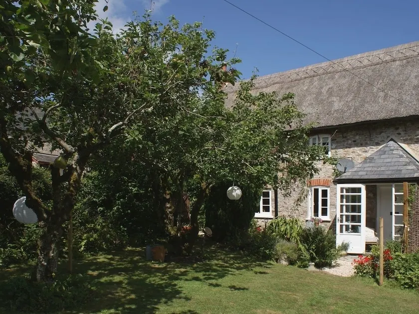 Brook Cottage - Image 1