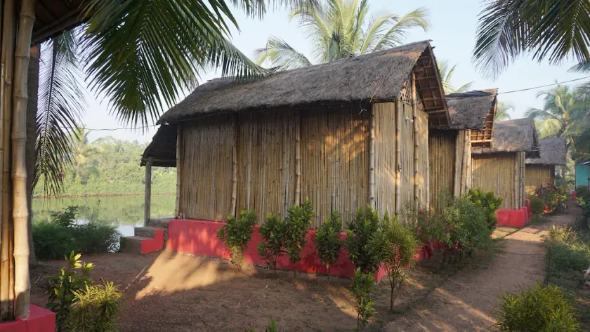 Om Lake Resort - Image 1