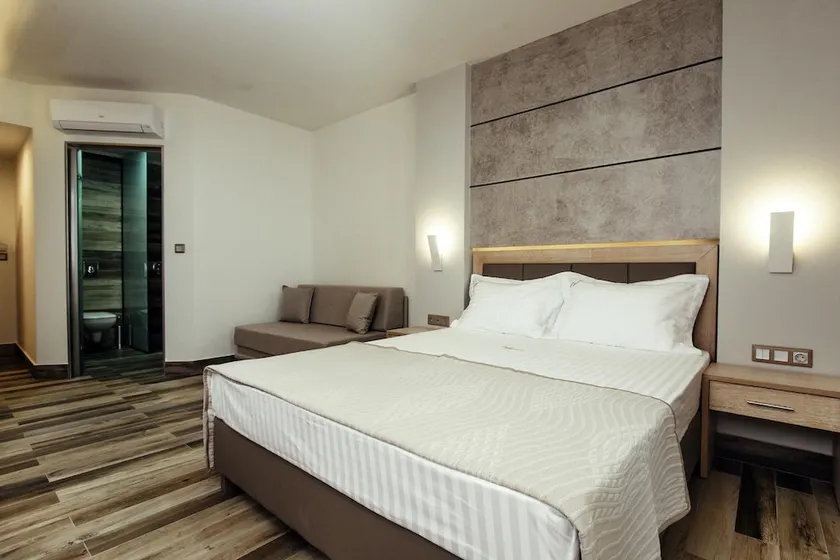 Psili Ammos Seaside Luxury Rooms - Image 1