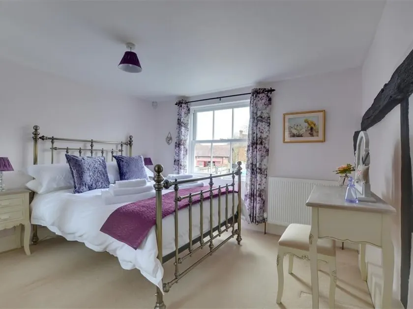 Pretty Holiday Home in Sedlescombe Kent With Garden - Image 1