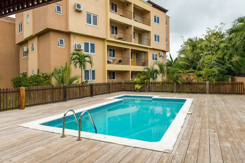 The US Embassy Luxury Apartment - Image 1