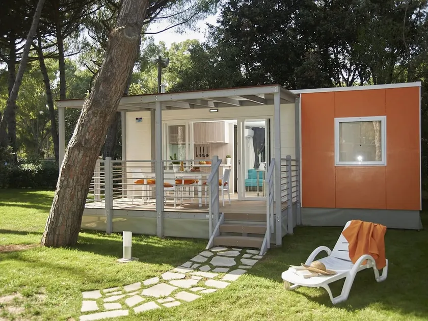 Belvilla by OYO Baia Domizia Villaggio Camping I5 - Image 1