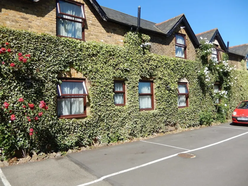 The Cottage Guest House - Image 1