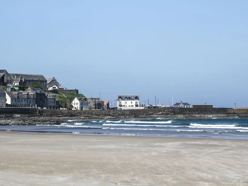 Bay Cottage - Image 1