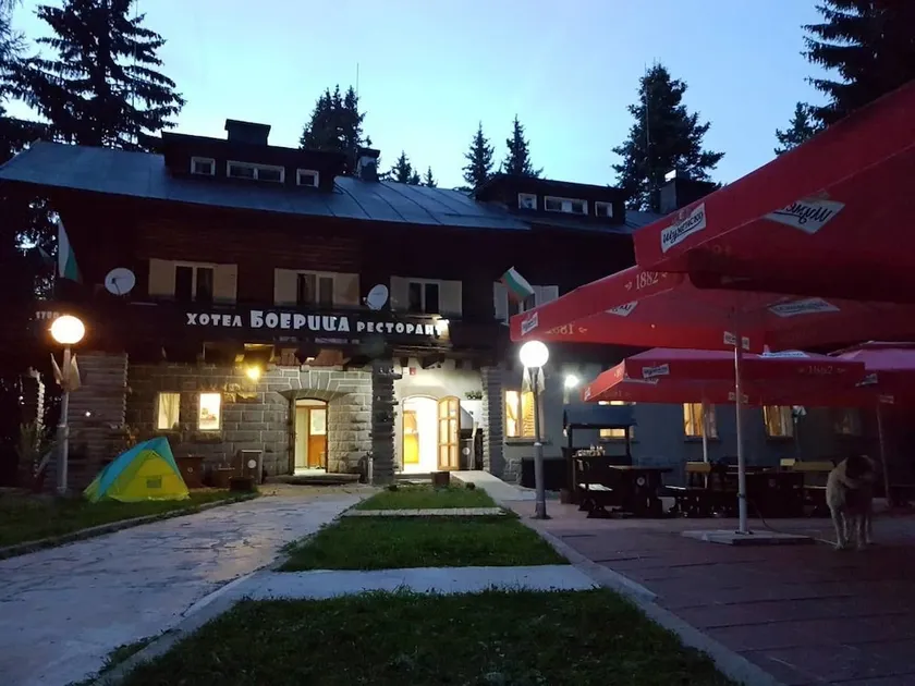 Boeriza Hotel - Image 1