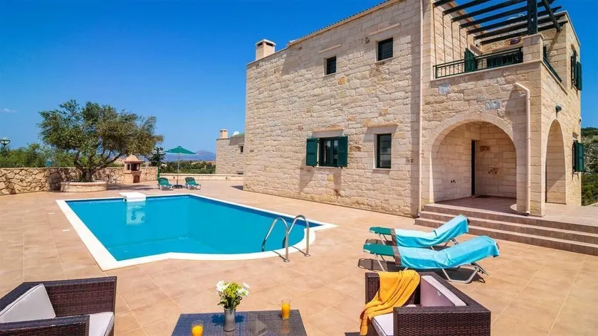 Cronos Villa - Image 1