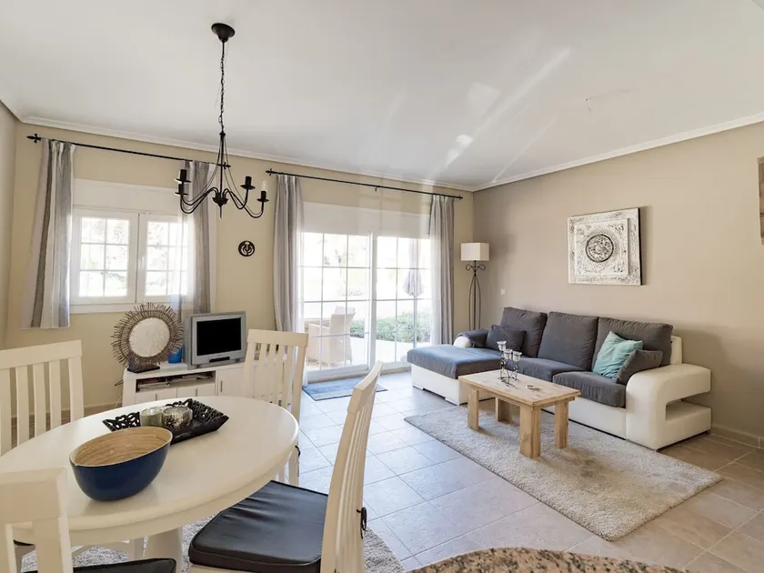 Serene Holiday Home in Baños y Mendigo With Swimming Pool - Image 1