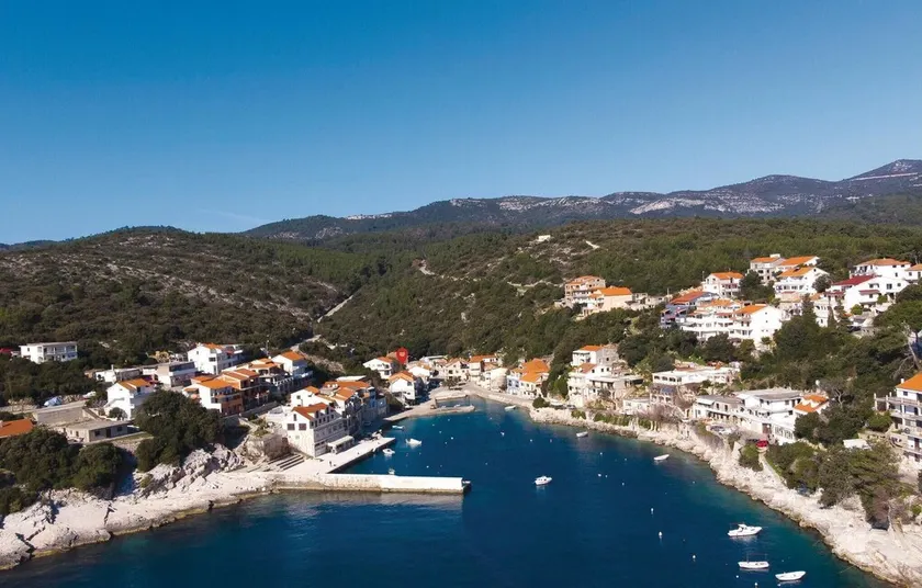 Nice Home in Zavalatica With Wifi and 2 Bedrooms - Image 1