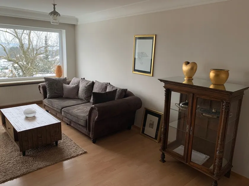 Apartment Schmuck - Image 1