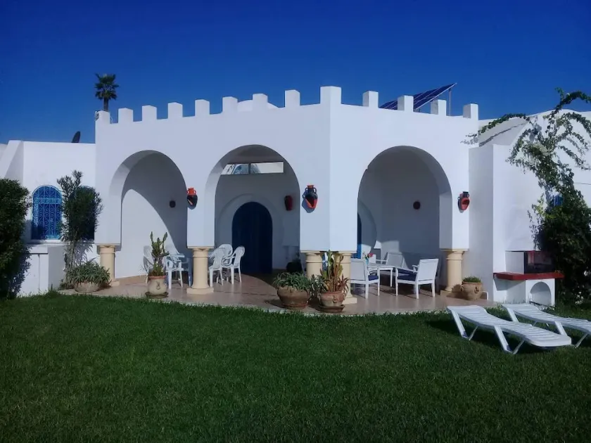 Maamoura Beach House - Image 1