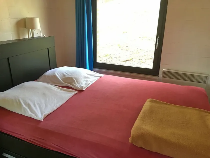 Nicely Furnished Bungalow with Fireplace near Maas - Image 1