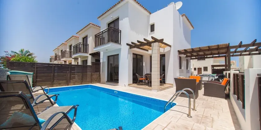 Oceanview Luxury Villa 067 - Image 1
