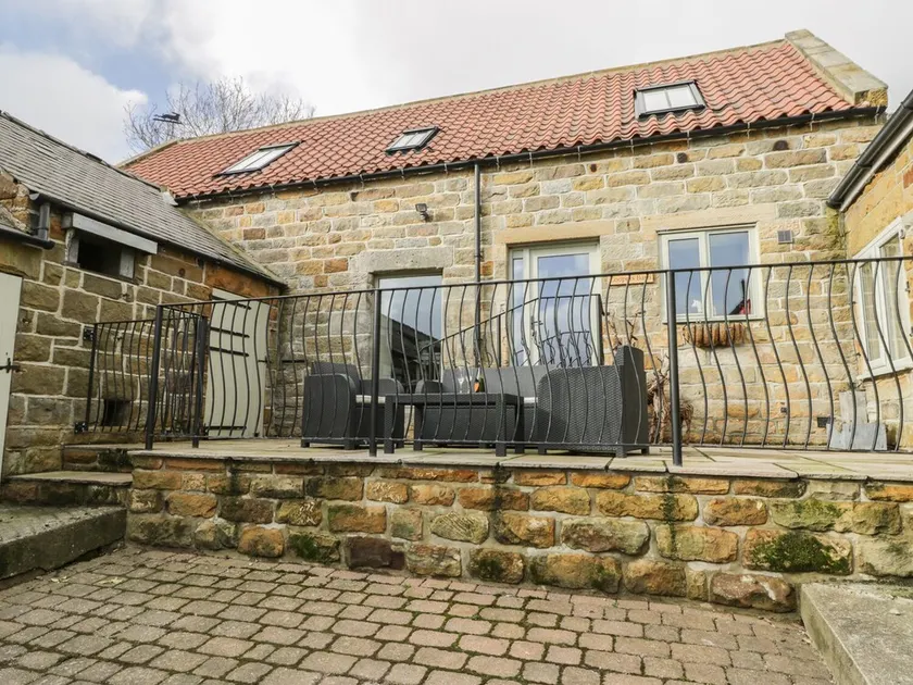 Coopers Barn - Image 1