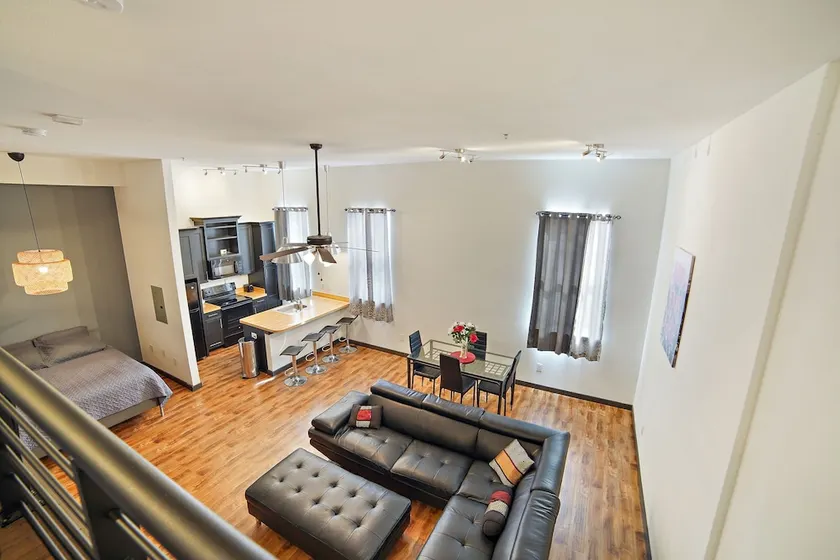 Old West Studio lofts - Image 1