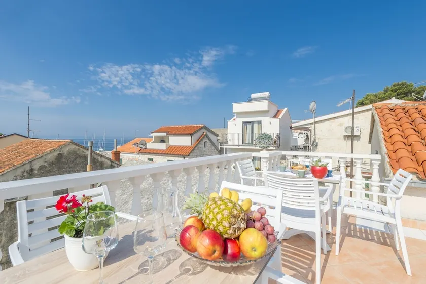 Apartment With 2 Bedrooms in Baška Voda, With Wonderful sea View, Furn - Image 1