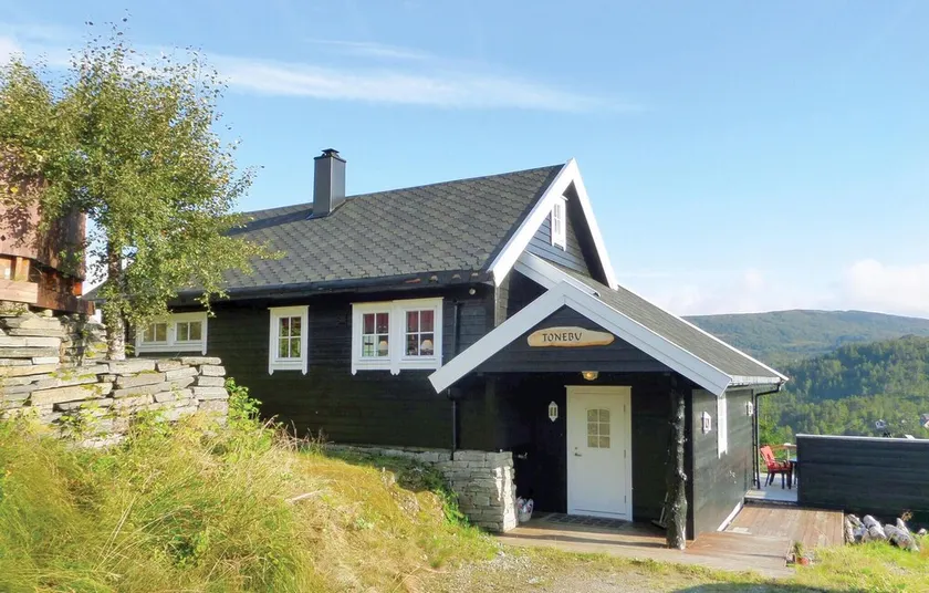 5 Bedroom Cozy Home In Norheimsund - Image 1