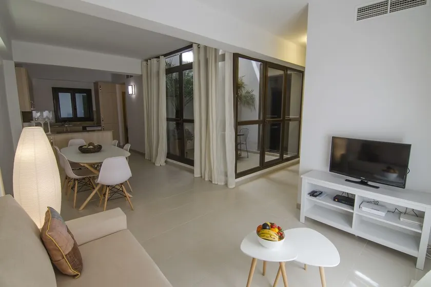 La Lonja Homes - Image 1