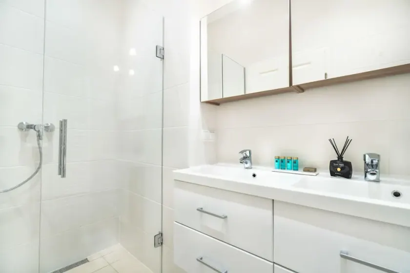 Apartment With Terrace and King Bed in Krems City - Image 1
