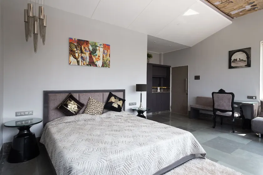 LXR Chalets - Image 1