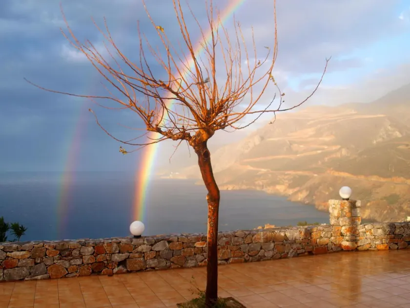 Sfakia Thea Apartments - Image 1