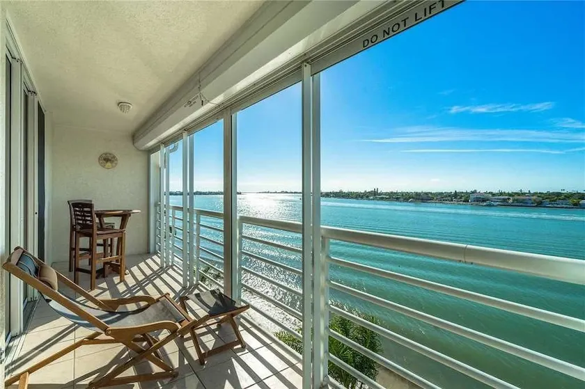Bahia Vista 15567 - Two Bedroom Condo - Image 1