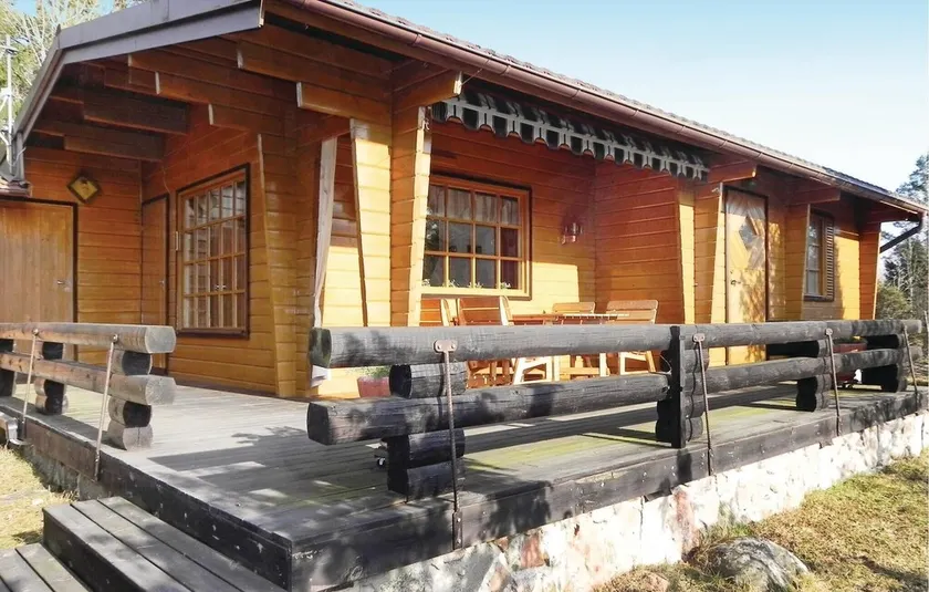 Beautiful Home in Grisslehamn With 3 Bedrooms - Image 1