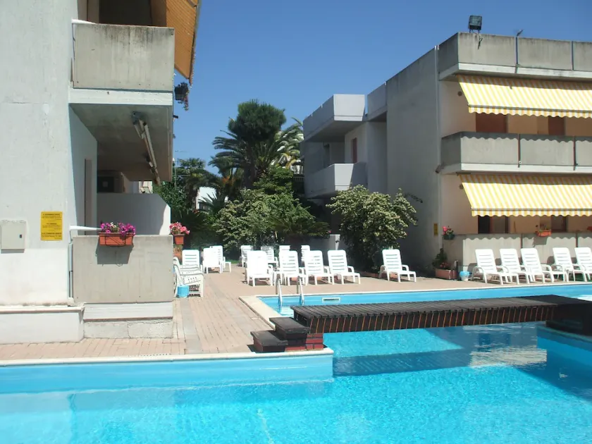 Alba Holiday Hotel & Residence - Image 1