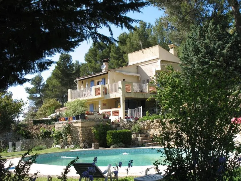House With 3 Bedrooms in Peyrolles-en-provence, With Wonderful Mountai - Image 1