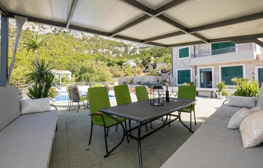 Amazing Home in Tucepi With Wifi and 4 Bedrooms - Image 1