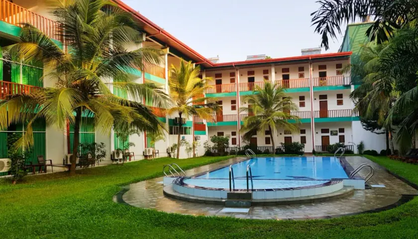 Acme Grand Hotel - Image 1