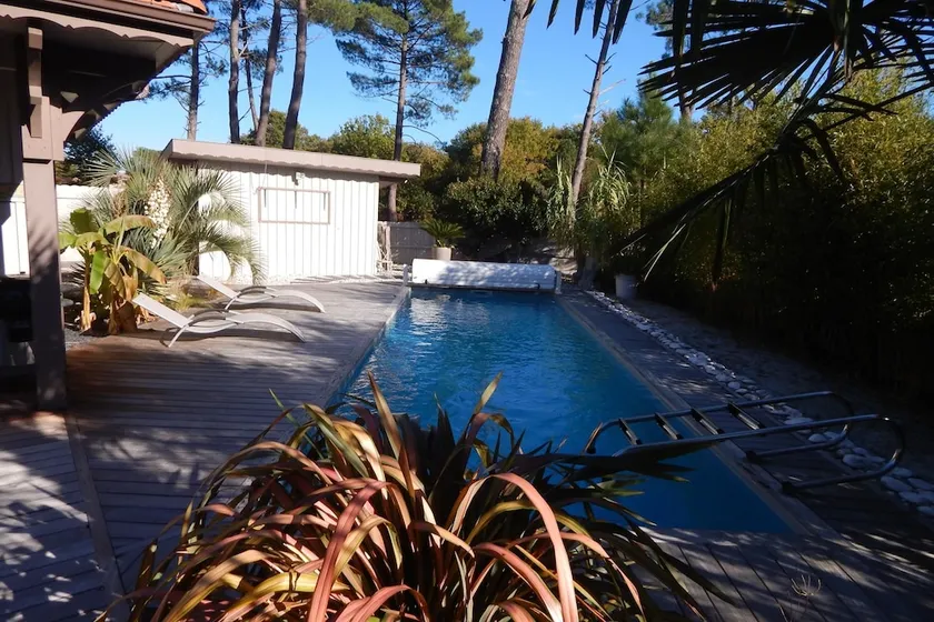 Villa à l'entrée de la presqu'île du Cap Ferret - Image 1