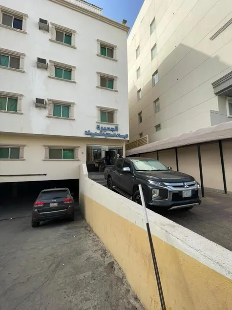 OYO 611 Jumeirah Furnished Units - Image 1