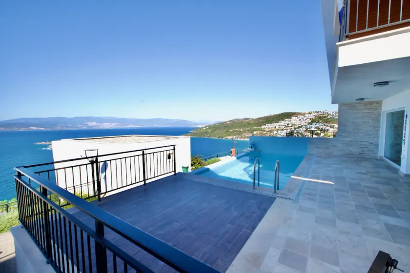With The Pool And Sea View, As You Can Have A Pleasant Time On Your Balcony - Image 1