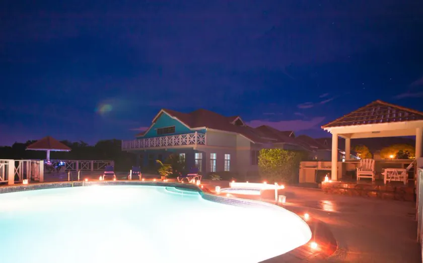Paradise Villa - Image 1