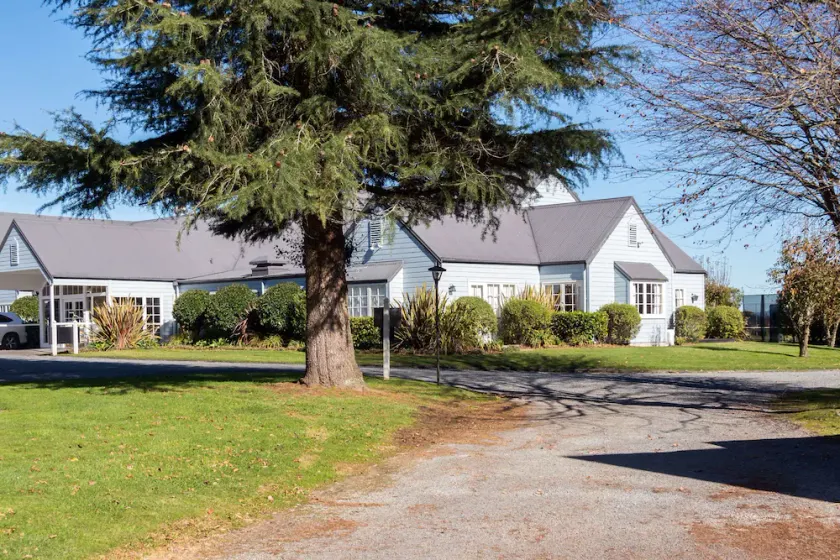 Quality Suites Huka Falls - Image 1