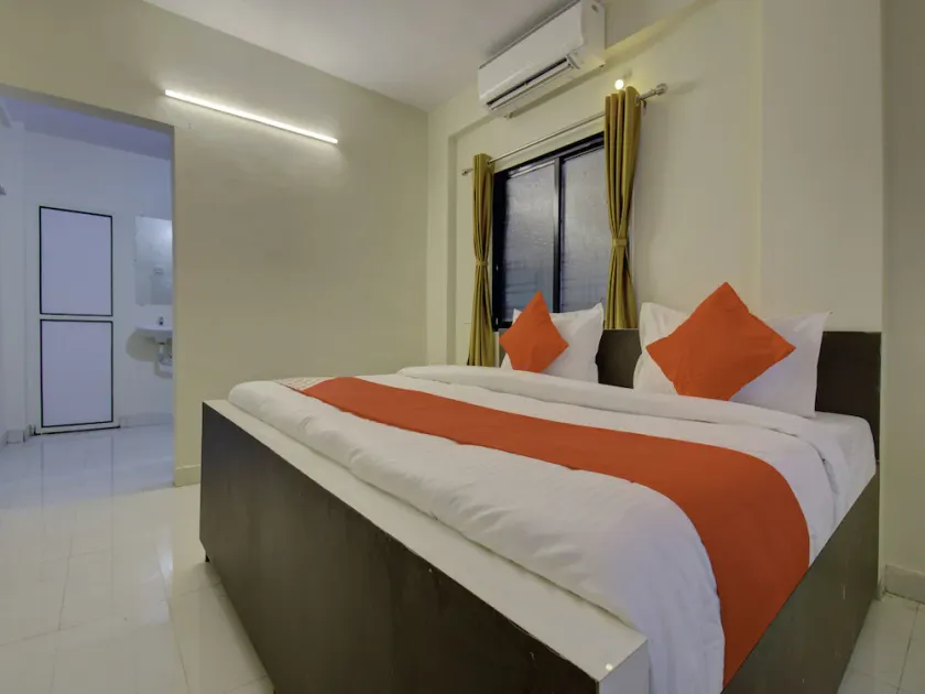 OYO 38805 Sai Vyankatesh Residency - Image 1