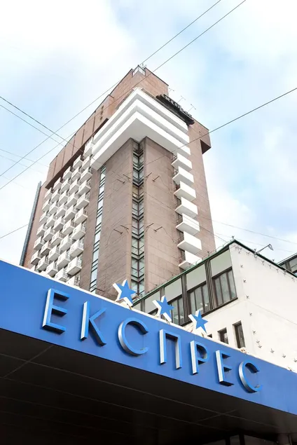 Express hotel - Image 1