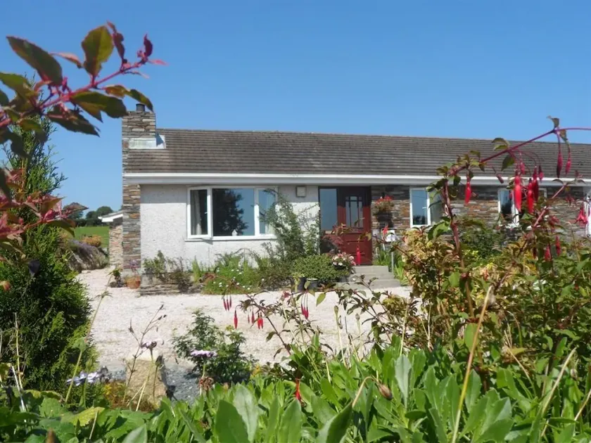Higher Chapel Farm Bed & Breakfast - Image 1