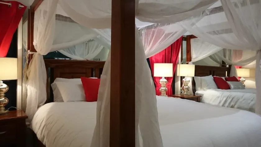 Linger A While Chalet - Image 1