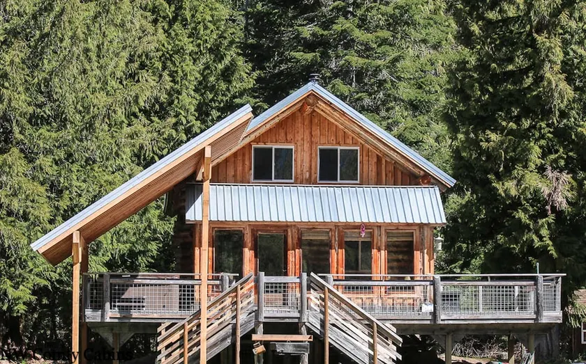 Far and Away Cabin - Image 1