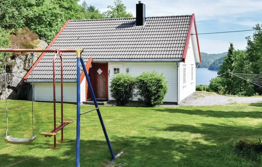 Stunning Home in Lyngdal With 4 Bedrooms - Image 1