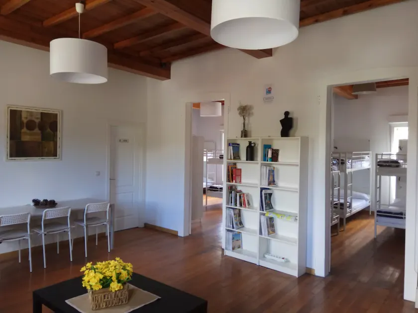 Albergue Cruces de Iria - Image 1