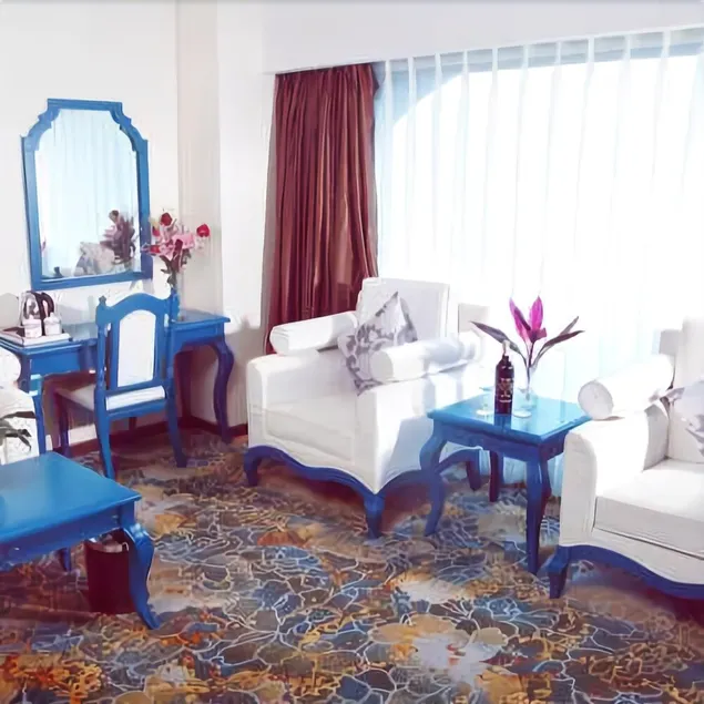 Xichang Qionghai Bihai Hotel - Image 1