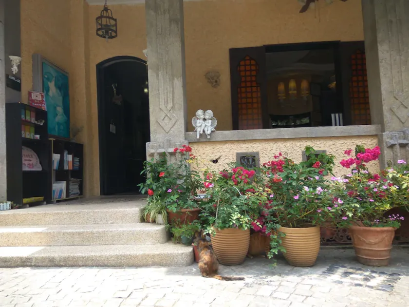 Gulangyu Rose House - Image 1